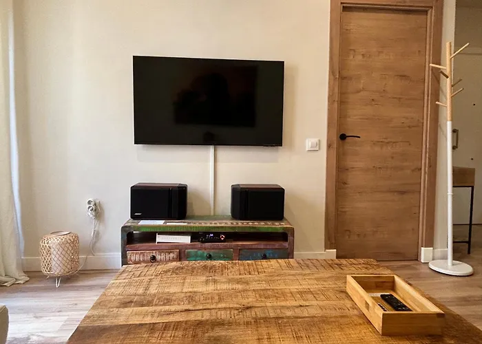 Precious And Original Center Cádis